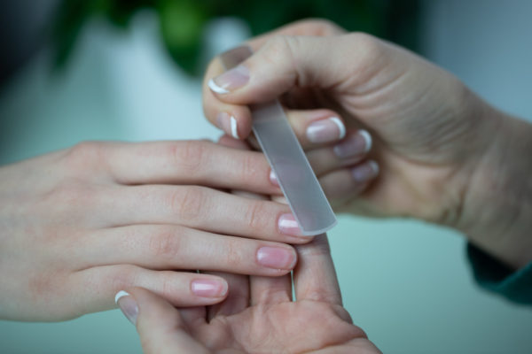 Glass nail shiner usage